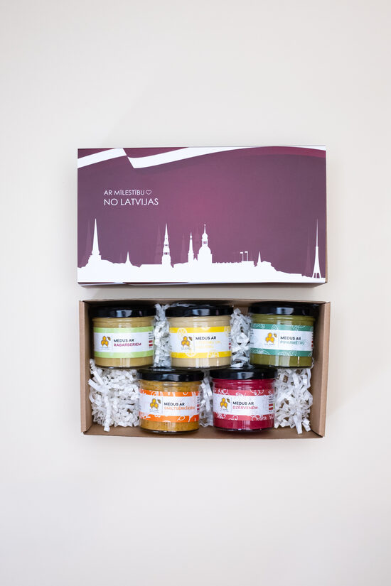Dāvanu komplekts "Ar mīlestību no Latvijas" 