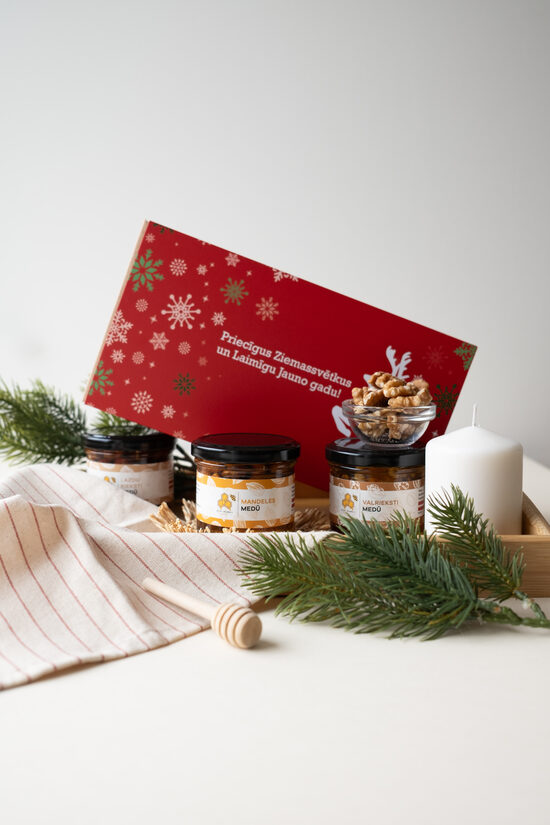 Dāvanu komplekts "Ziemas rieksti”