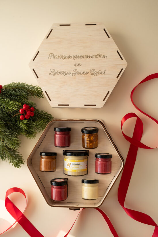 Dāvanu komplekts „Ziemassvētku medus šūna”