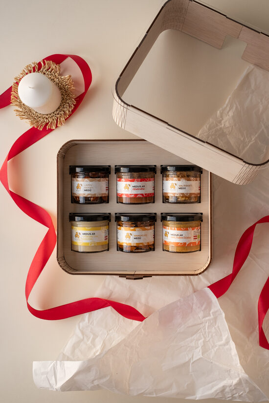 Dāvanu komplekts „Ziemas garšu izlase”